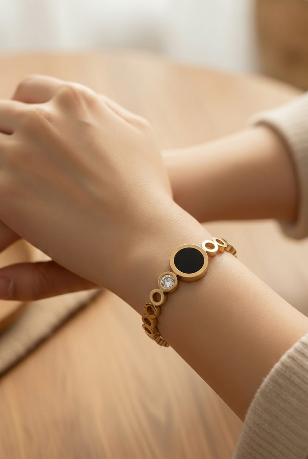 FAS Virelle Cuff-G-BK