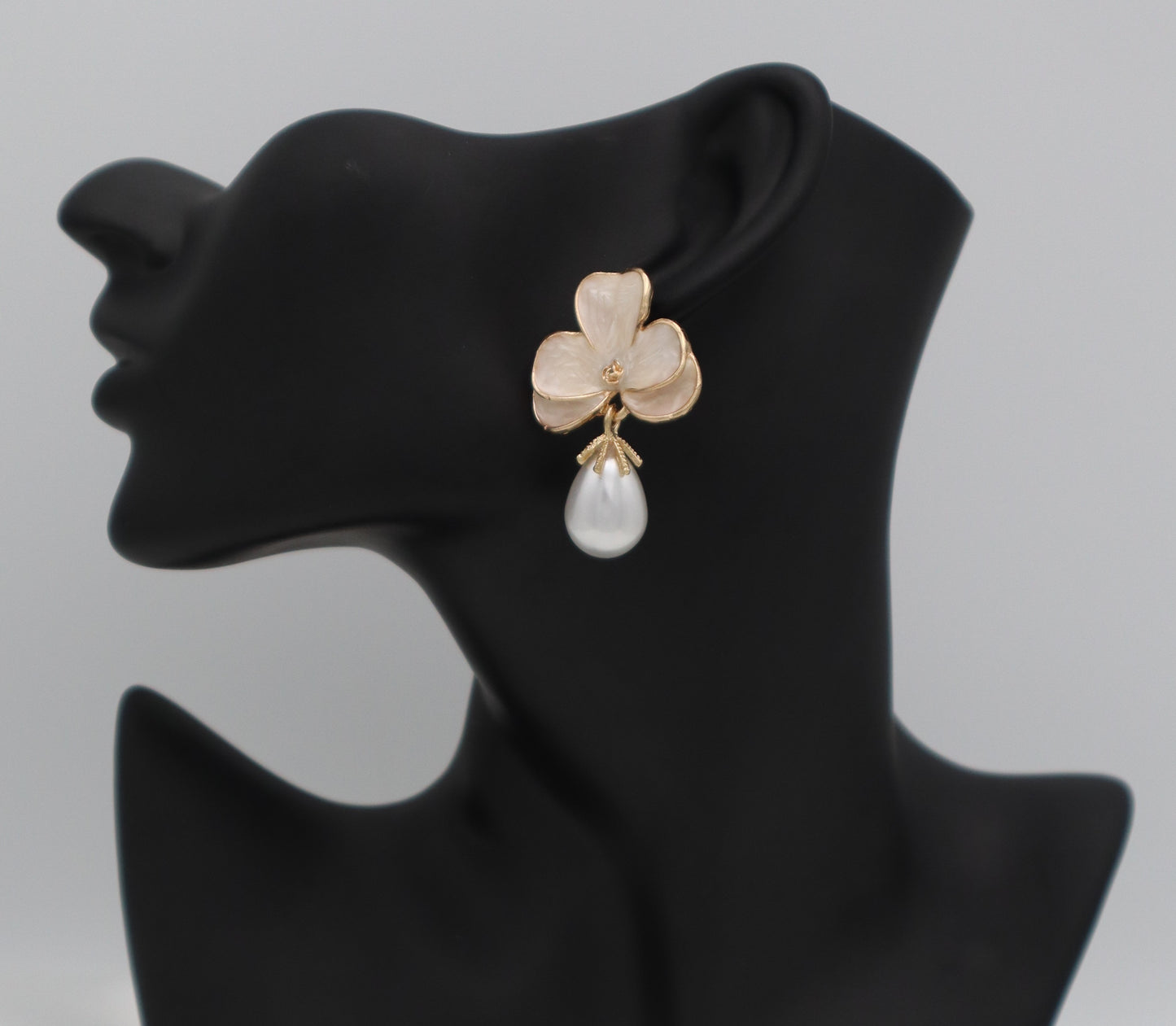FAS Bloom Pearl-G-WHT