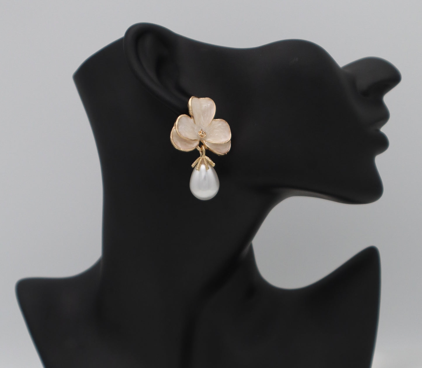FAS Bloom Pearl-G-WHT