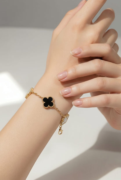 FAS Clover-BKWHT
